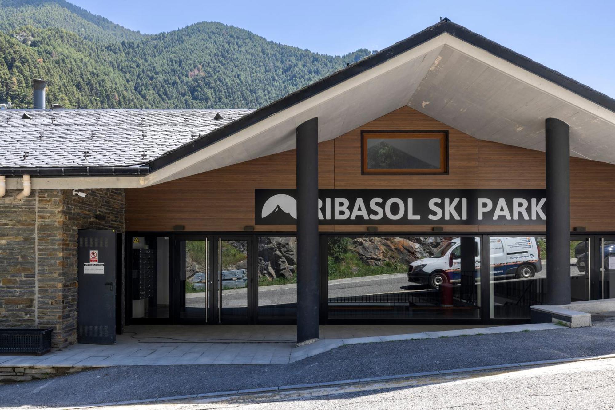 Iconic - A Pie De Pistas En 1 Minuto - Terraza Con Vistas Al Valle Arinsal - Parking Gratis L By Bonesvacances Exteriér fotografie